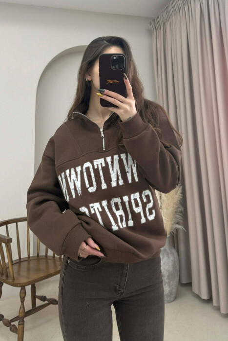 ZIPPER NECK WRITTINGS FLUFFY WOMEN SWEATSHIRT BROWN/KAFE 